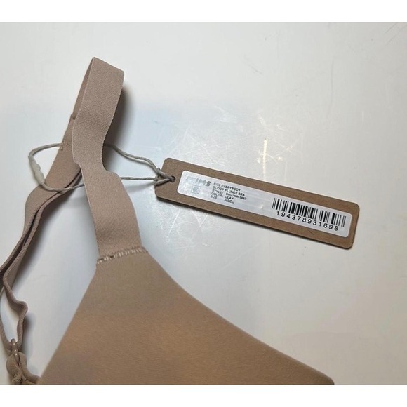 Skims Fits Everybody Scoop Plunge Bra Clay Tan Underwire 36DDD BR-UWP-1997 NWT - Picture 5 of 5